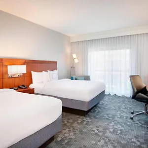 Courtyard By Marriott Midtown Savannah